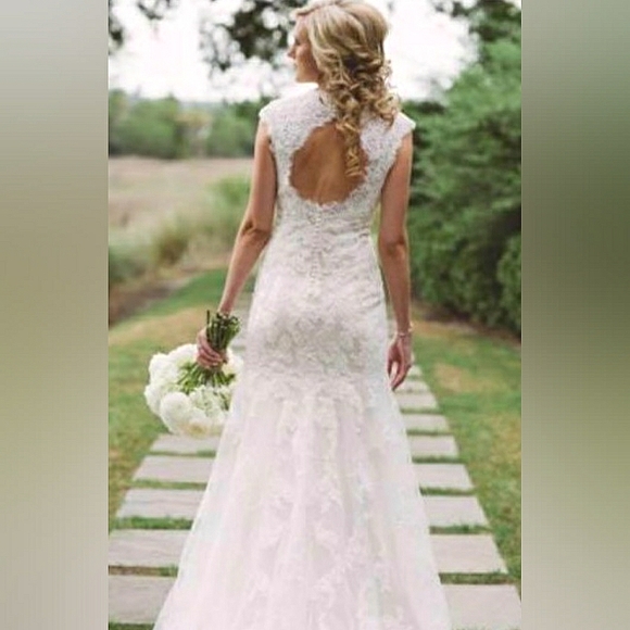 Mag Bridal Wedding Dress - Picture 2 of 6